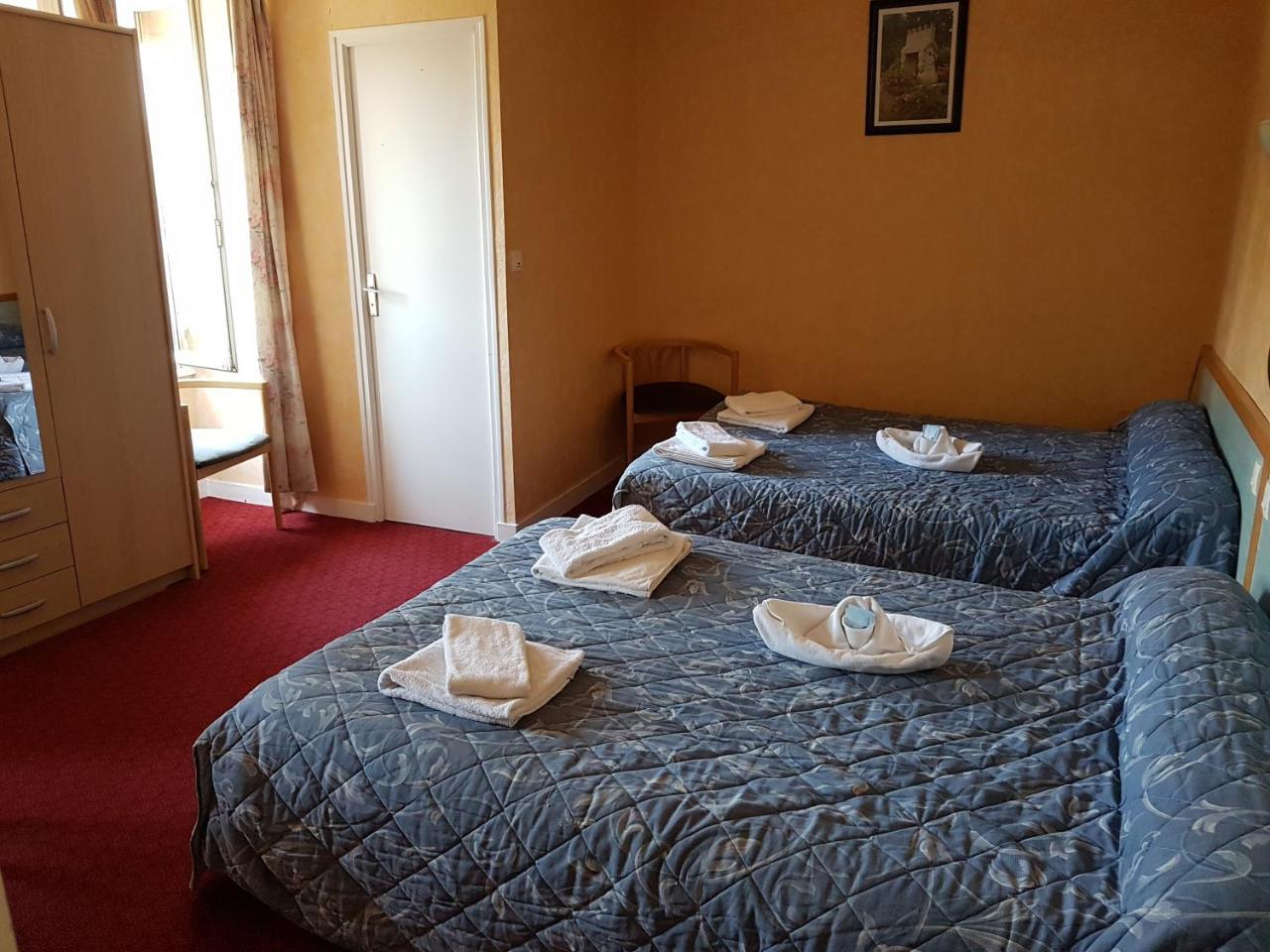 Hotel De La Gare Доль-де-Бретань Экстерьер фото